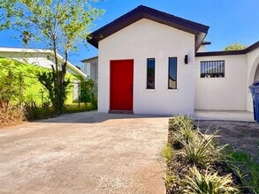 Building Photo - 1515 Madison St