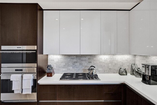 Foto del edificio - 3040 N Ocean Blvd