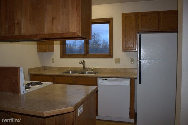 Building Photo - 1509 Karluk St