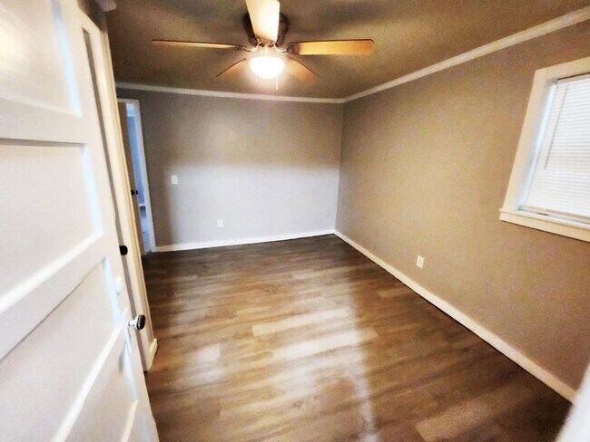 Foto del edificio - 803 Woodard St