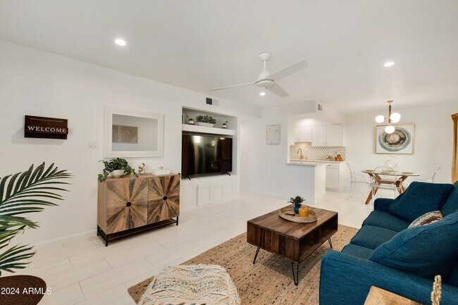 Foto del edificio - 4917 N 73rd St