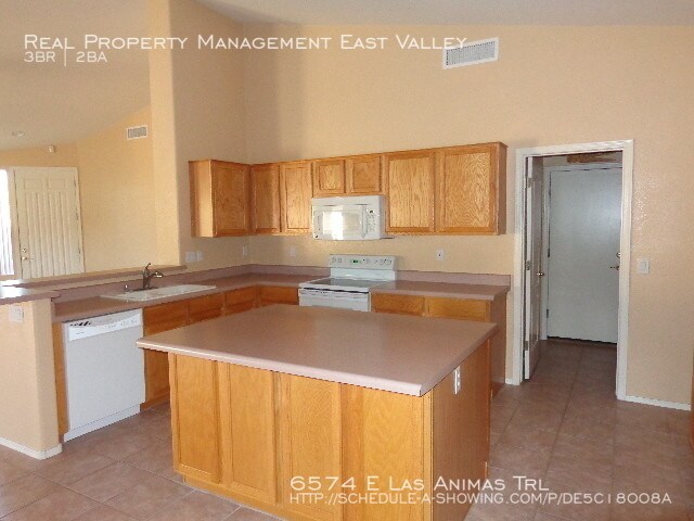 Building Photo - 6574 E Las Animas Trail