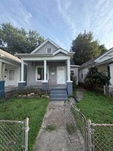 Building Photo - 622 Taylor Ave