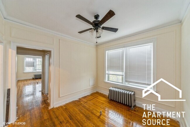 Building Photo - 10 Adams St