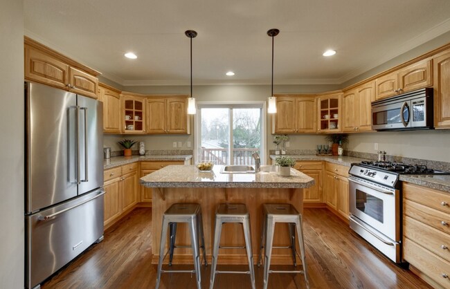 Foto del edificio - Beautiful Sellwood Home with 2 Primary En-...