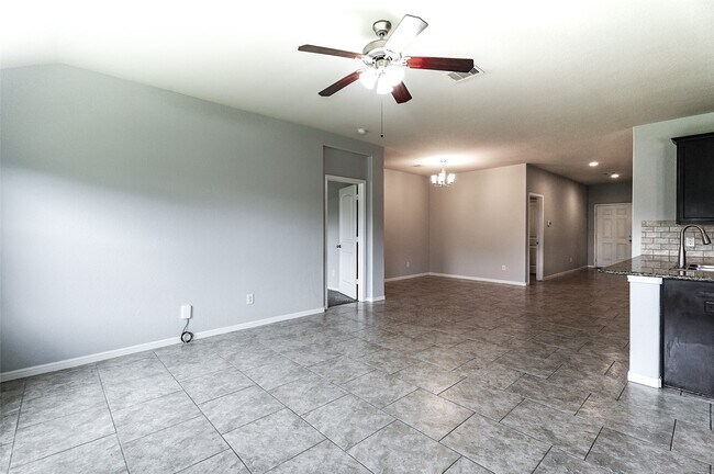 Building Photo - 29319 Dunns Creek Ct