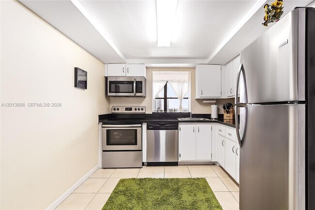 Foto del edificio - 800 Parkview Dr