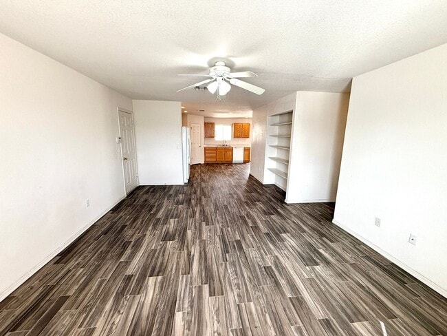 Building Photo - Charming 3-Bedroom Home Near Rotary Park for Rent!