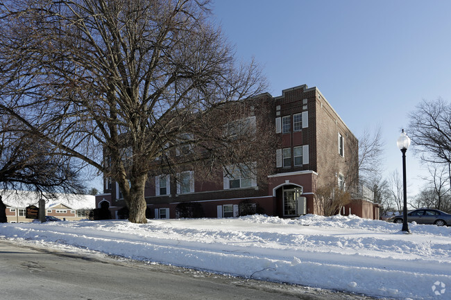 Edison House - Edison Park Apartments