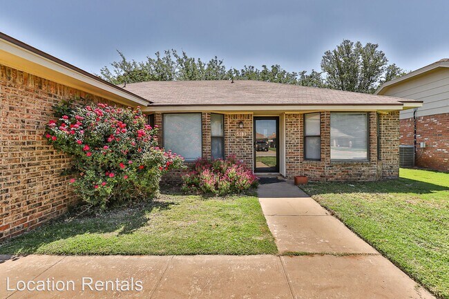 Foto del edificio - 3 br, 2 bath House - 6813 Hyden Avenue