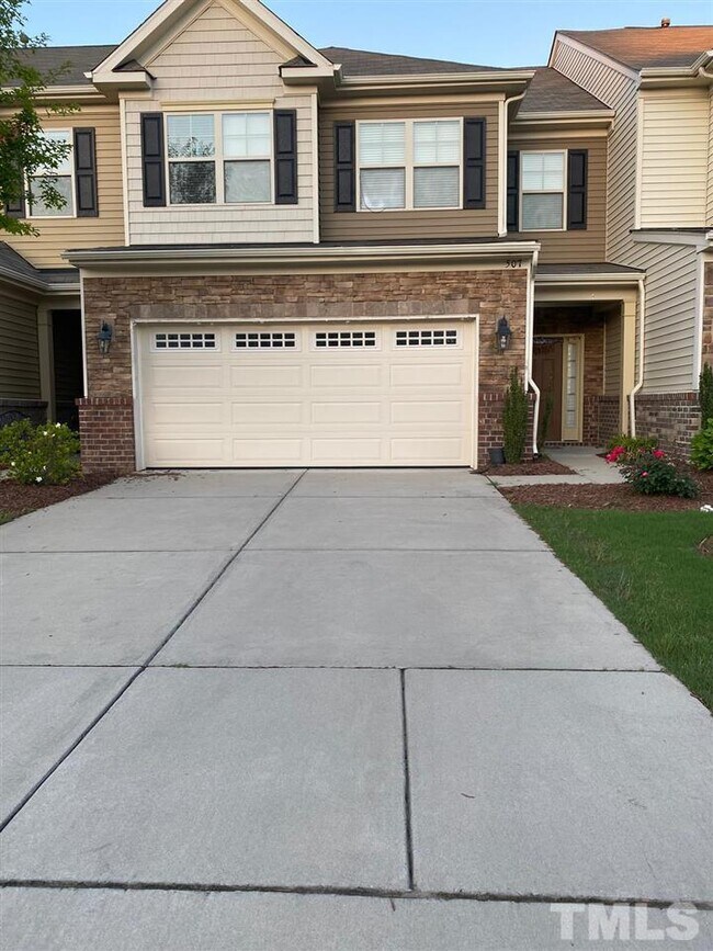 Foto del edificio - 507 Whitworth Ln