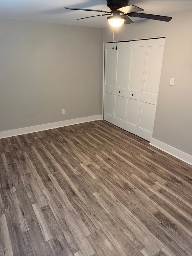 Foto del edificio - 101 April Point Pl