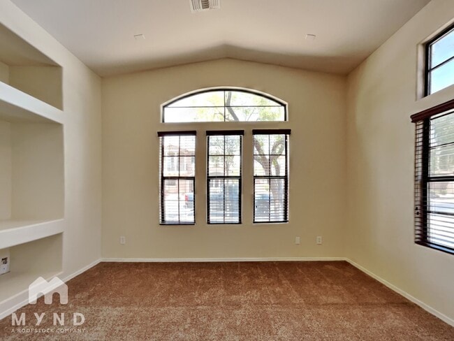 Building Photo - 2419 W Dusty Wren Dr
