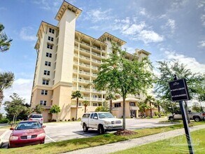 Building Photo - 612 Lost Key Dr