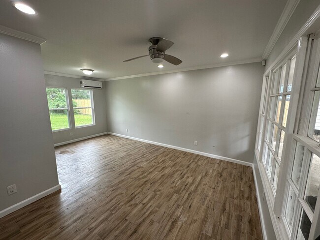 Foto del edificio - 2218 Rose St