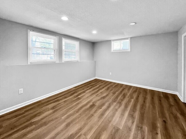 Foto del edificio - 20105 E 12th Terrace S