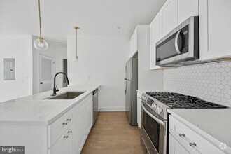 Building Photo - 1614 Ridge Ave