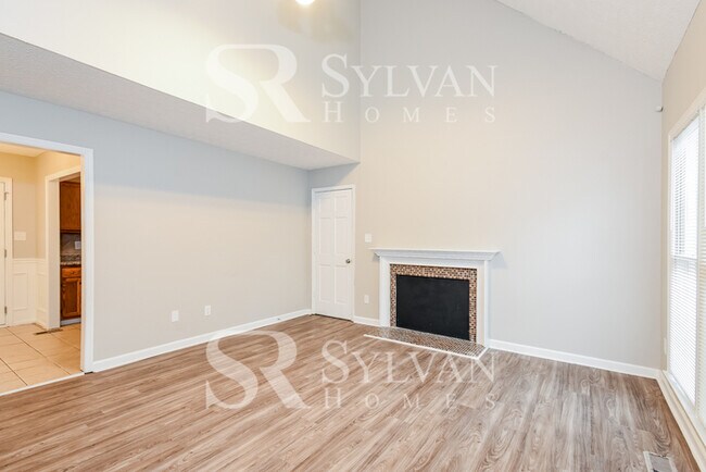 Foto del edificio - Beautiful 4BR 2BA Home