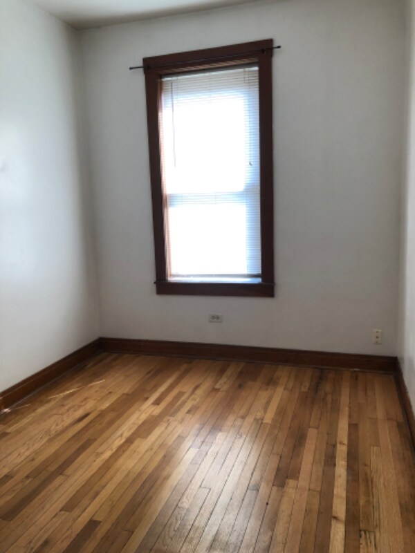 Foto del edificio - 3836 N Wilton Ave