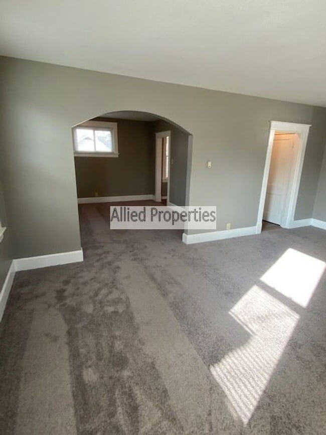 Building Photo - 969 Harmon Ave