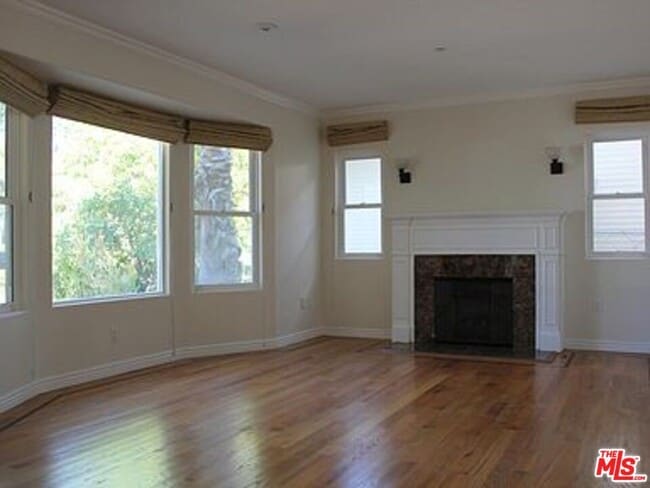 Building Photo - 2412 California Ave