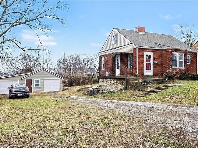 Building Photo - 5131 N Lister Ave