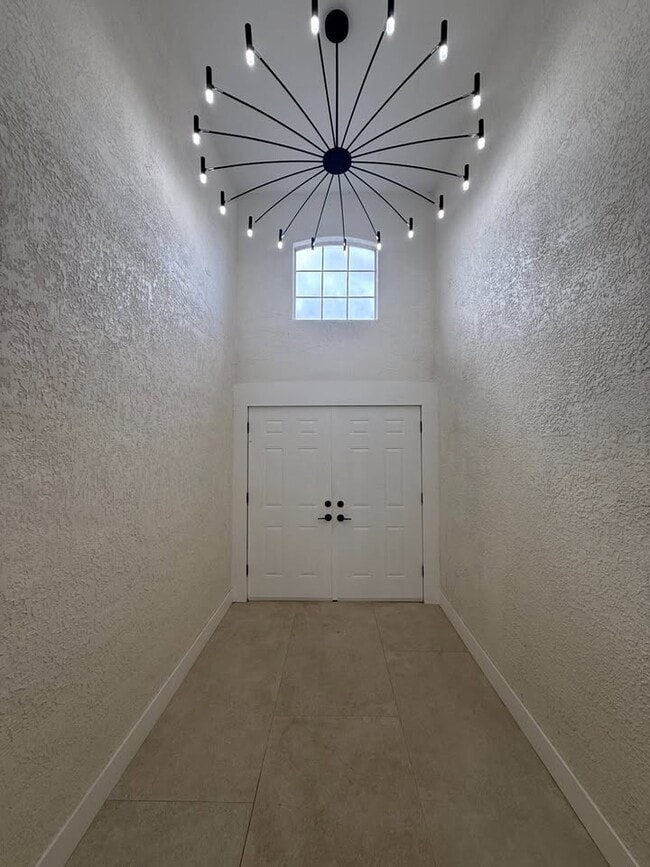 Foto del edificio - 1550 Center Rd