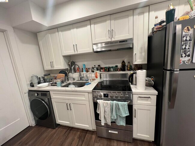 Building Photo - 2718 Durant Ave