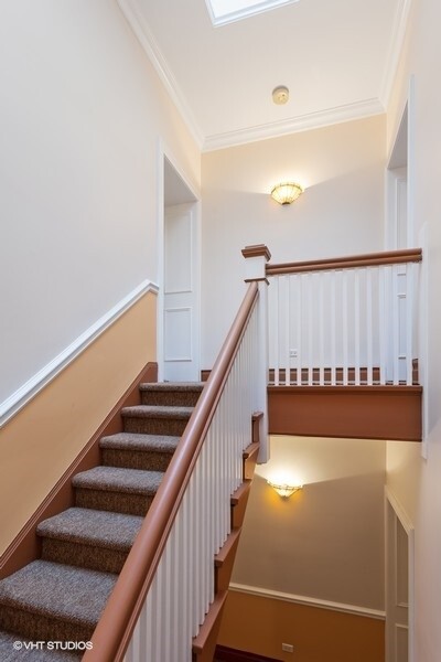 Building Hallway - Carroll Parc