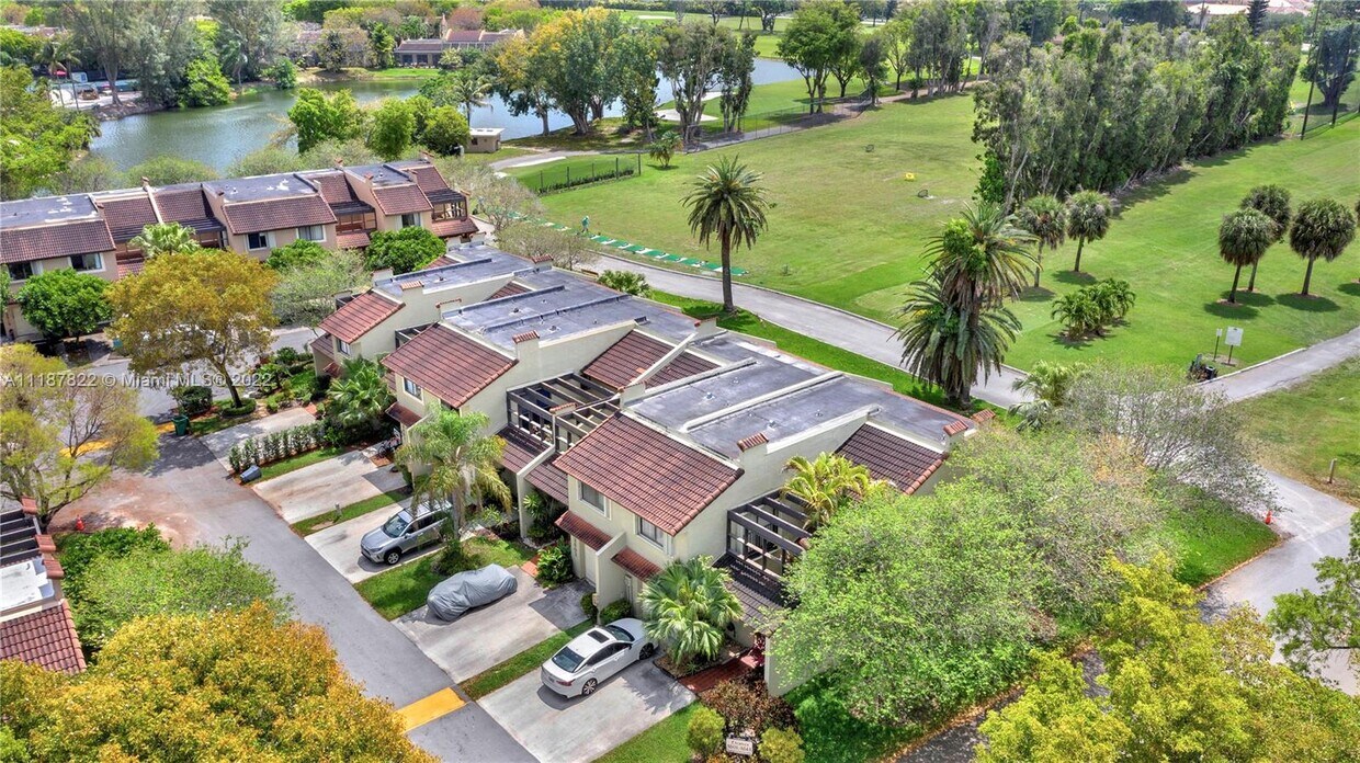 3603 Torremolinos Ave, Doral, FL 33178 Townhouse for Rent in Doral