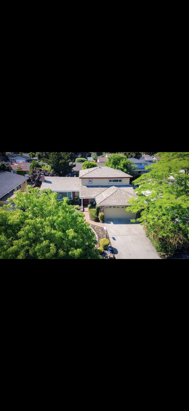 Foto principal - 835 Hermiston Dr