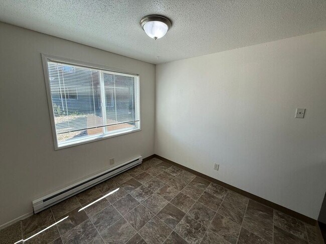 Foto del edificio - 3776 Iberis St NE
