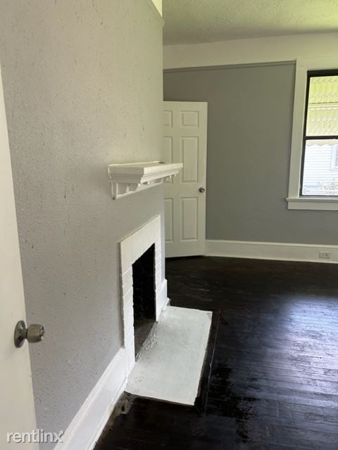 Building Photo - 2 br, 1 bath House - 408 4th Street