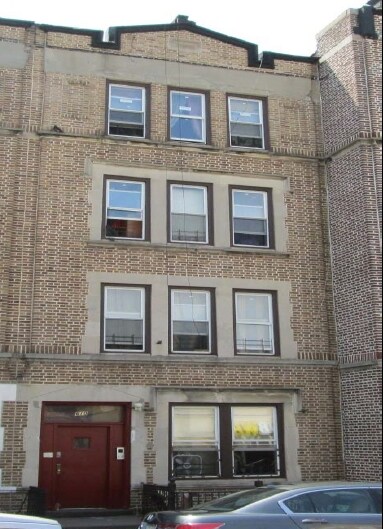 Primary Photo - 610 Marlborough Rd