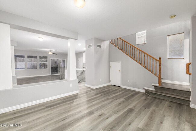 Building Photo - 3006 W Ferruccio Pl