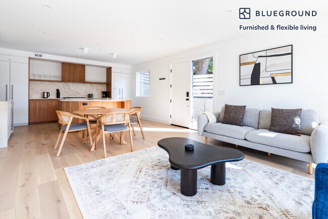 Foto del edificio - 3742 Mount Diablo Blvd