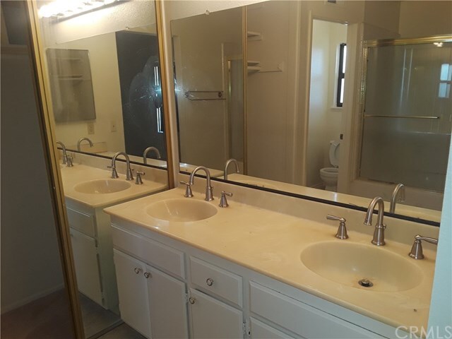 Foto del edificio - 2 Ash Creek Ln