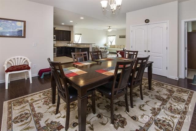 Primary Photo - 9214 Bengali Cir