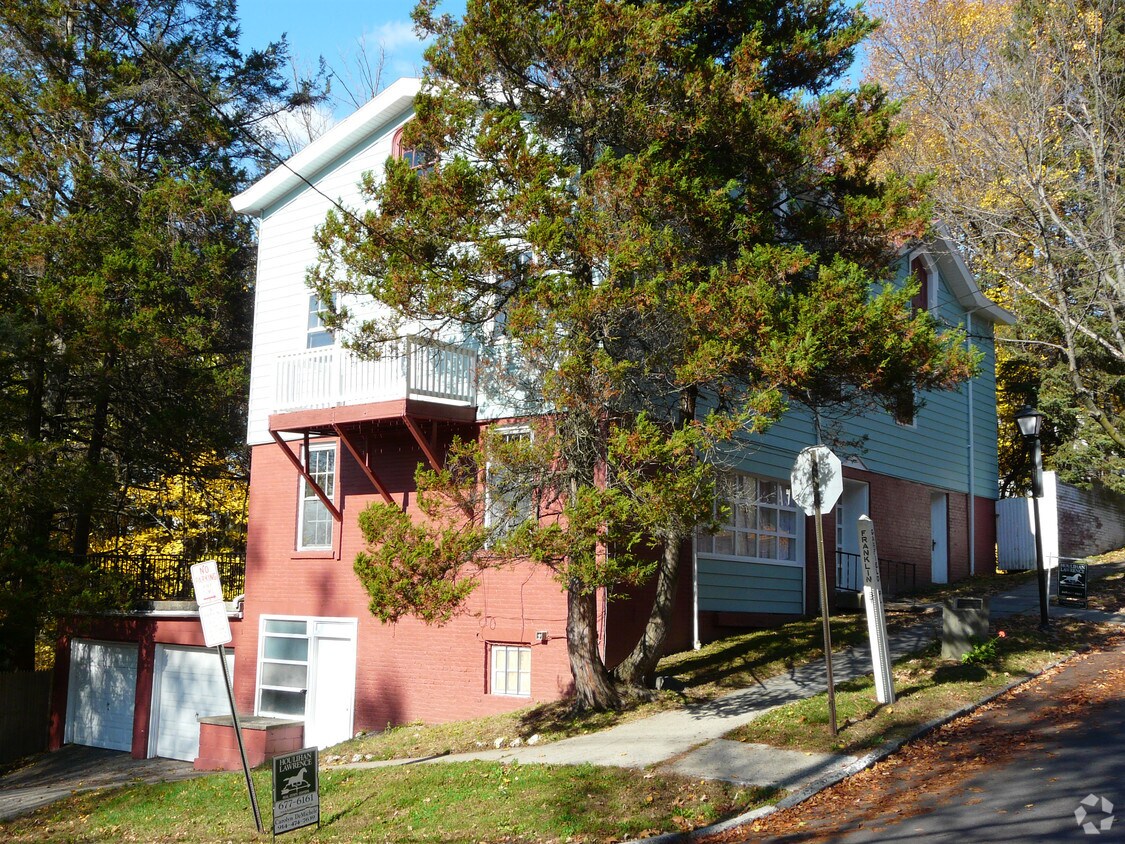 Primary Photo - 115 Franklin St