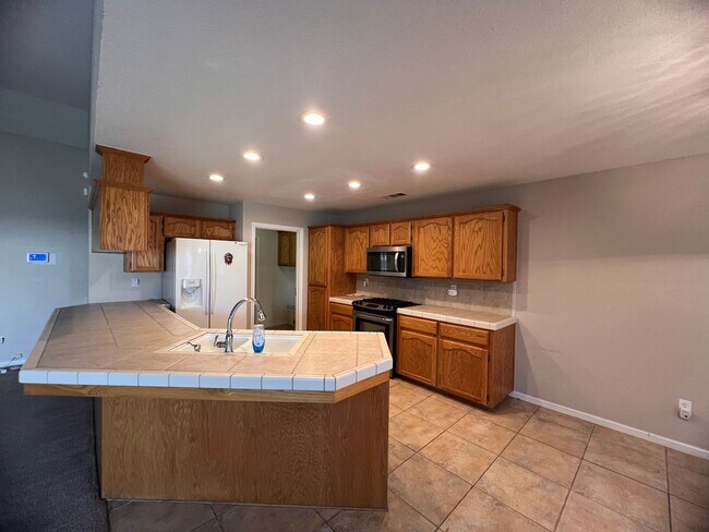 Foto del edificio - 1296 Nelder Grove St