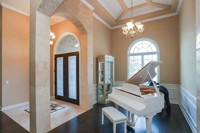 Building Photo - Available Now!