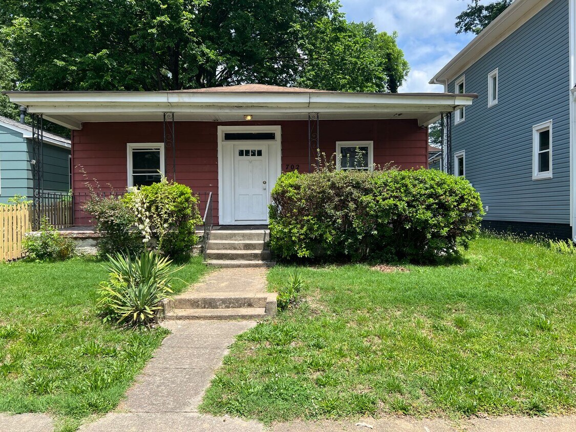 Primary Photo - 702 Northside Ave