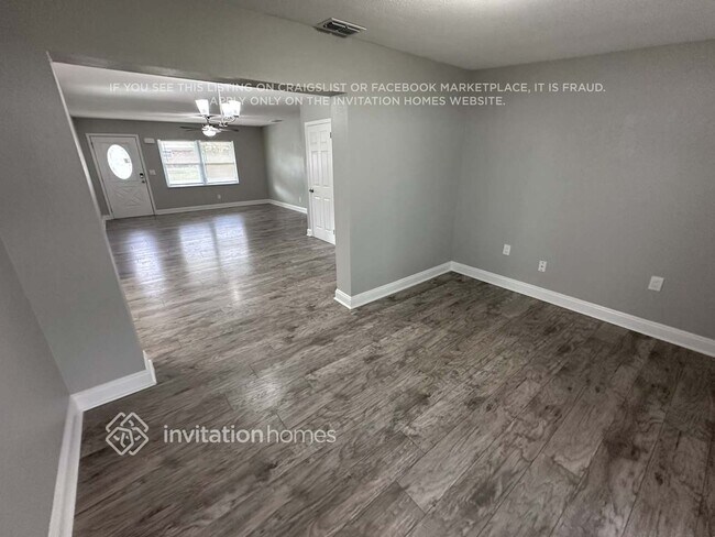 Foto del edificio - 909 Skyview Dr