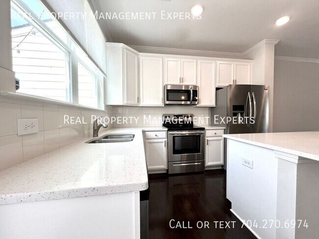 Foto del edificio - 752 River Park Road