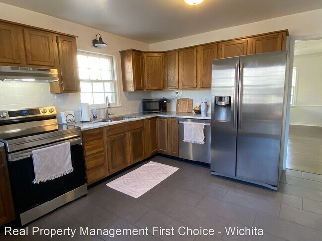 Building Photo - 3 br, 2 bath House - 333 N Oliver