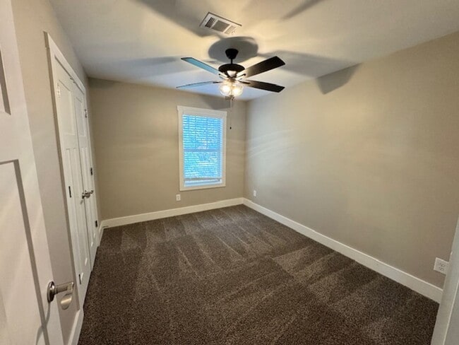 Building Photo - 515 Boulevard