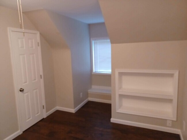 Building Photo - 9441 Ridgely Ave