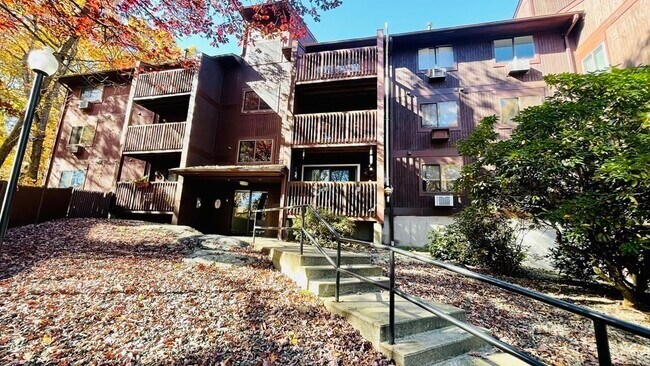 Foto del edificio - 340 Sunderland Rd