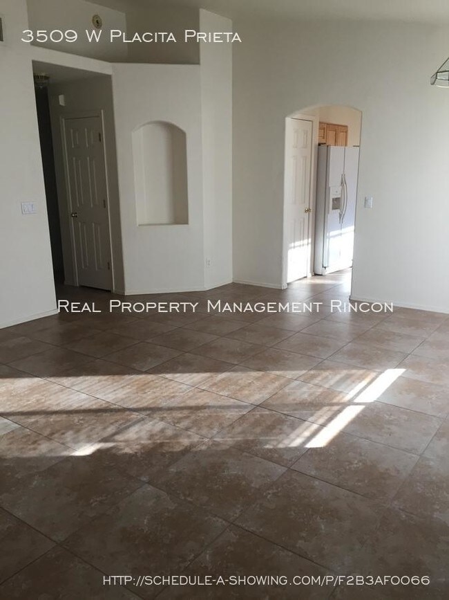 Foto del edificio - 3 bedroom in Tucson AZ 85741