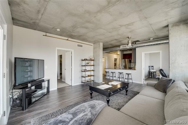 Foto del edificio - 1475 Delgany St